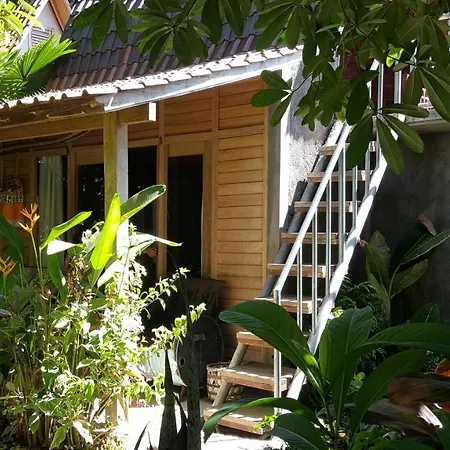 Segara Urip Apartment Negara  Exterior photo